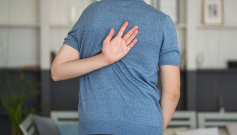 Upper Back Pain: The Overlooked Postural Problem That’s Getting Worse Every Year
